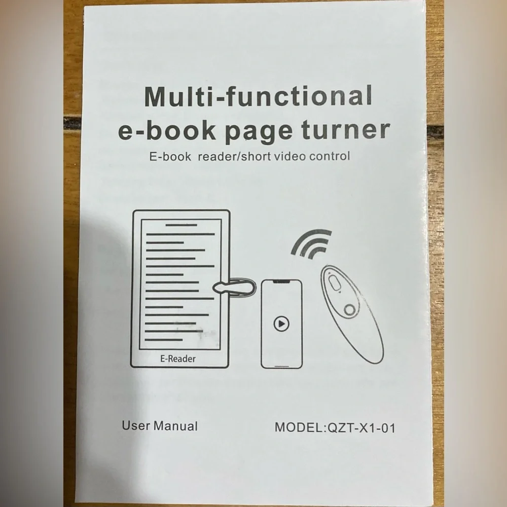 NWT E-Book Page Turner With Remote - Black